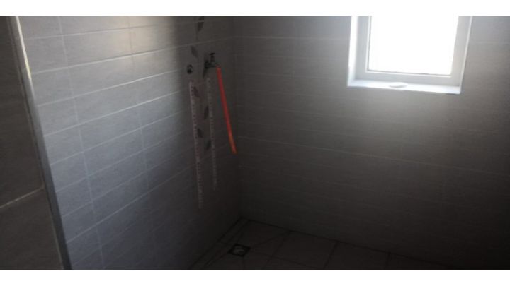 德榮文景5號樓在施工地-瓦工階段